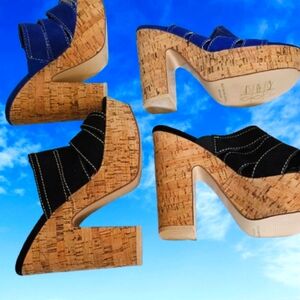 📣 2️⃣ Pair Envy Platform Heels Blue  and Black Suede NWOTags 😍 🆕